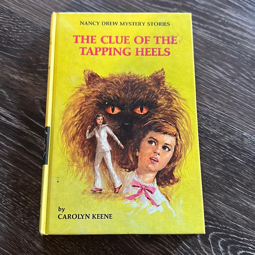 Nancy Drew - Book 16 - The Clue of the Tapping Heels